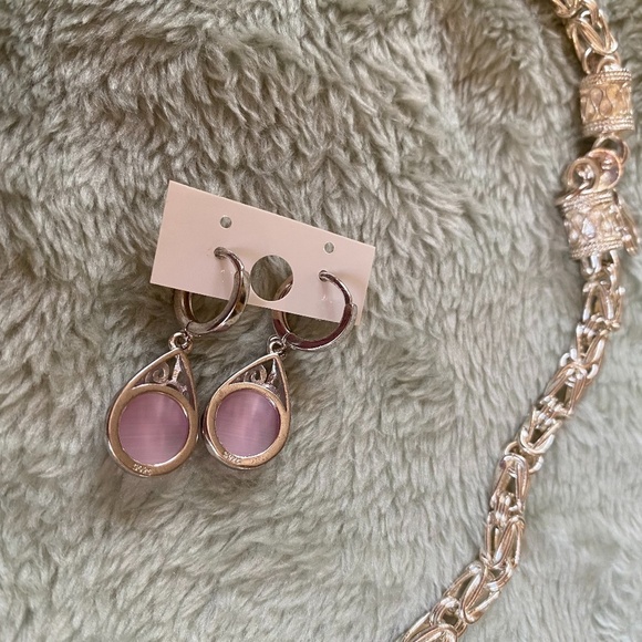 NWOT 925 STERLING  SILVER COLLAR AND EARRINGS.